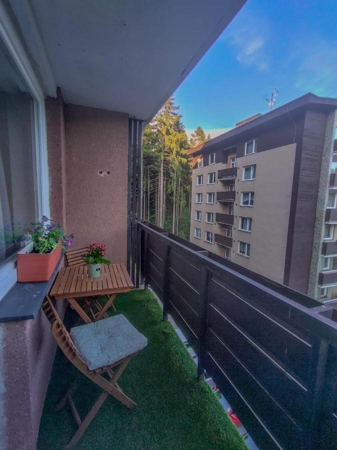 Apartmanek Protez 잔스케라즈네 외부 사진