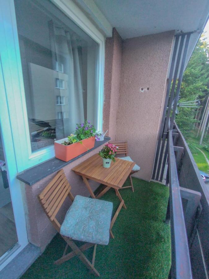 Apartmanek Protez 잔스케라즈네 외부 사진